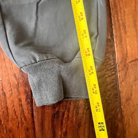 Figs Zamora Jogger XS Petite and Catarina One Pocket Top XS Charcoal Red Tie - Picture 7 of 10